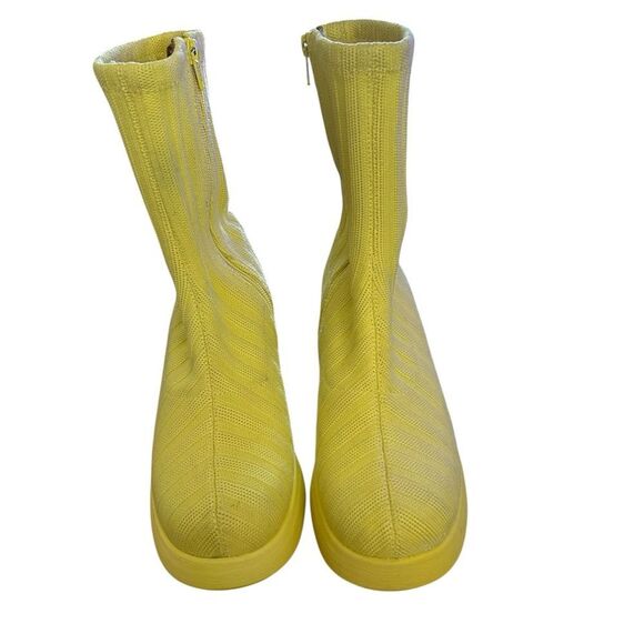 Camper Thelma chunky platform sock boots, Yellow,NWOT Flaw dirt spots, Size 7.5 - Picture 7 of 16
